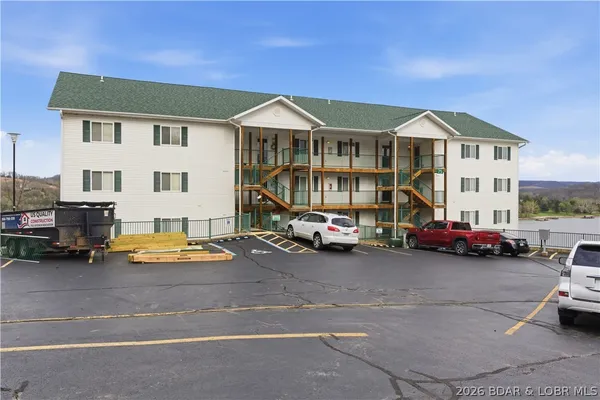 $339,900 | 75 Cedar Heights Lane, Unit 4B, Camdenton, MO 65020