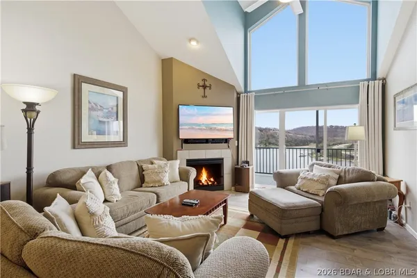 $339,900 | 75 Cedar Heights Lane, Unit 4B, Camdenton, MO 65020