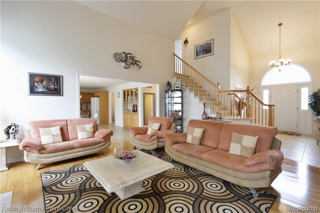 48093 Sandy Ridge Drive Macomb, MI 48044 - Photo 9 of 32 great room 3.jpg