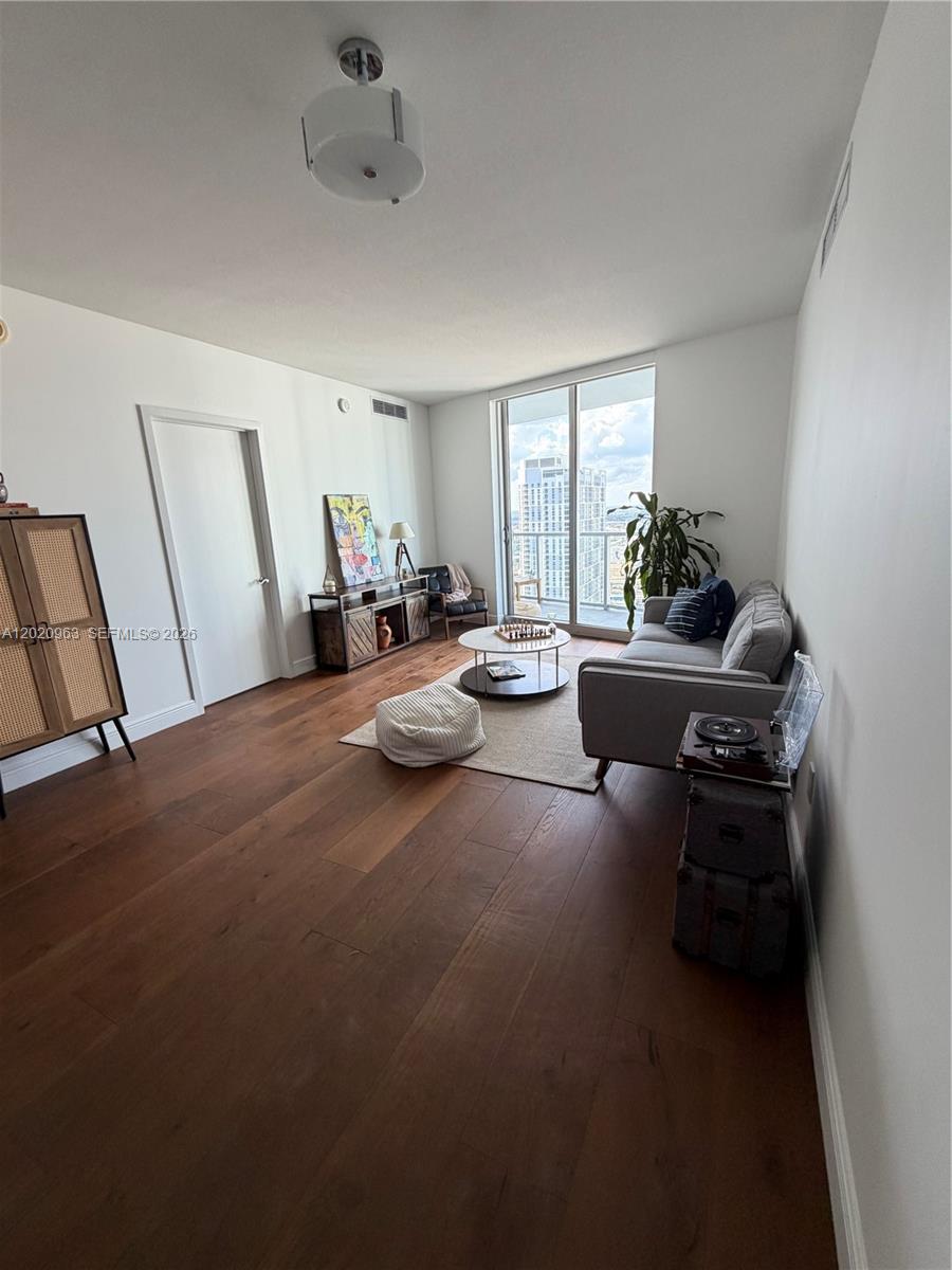 185 Southwest 7th Street, Unit 3209 Miami, FL 33130 - Photo 48 of 54