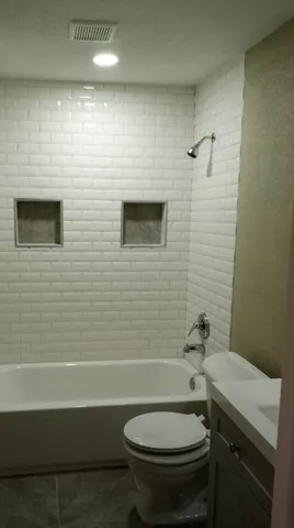 $114,990 | 12380 Sandpiper Drive, Unit 810, Houston, TX 77035