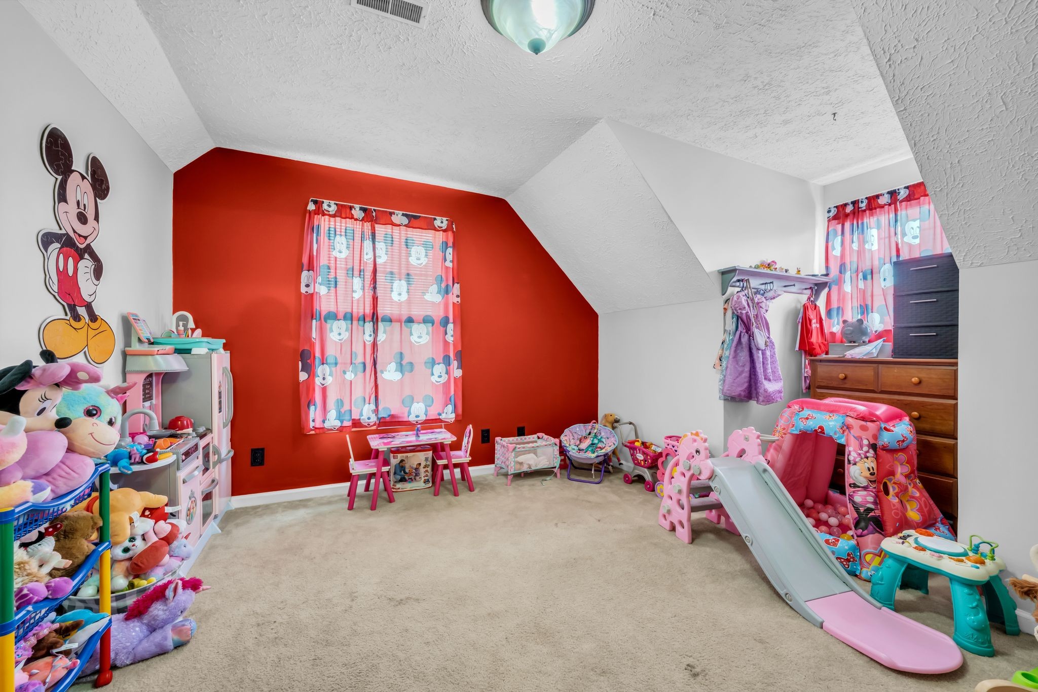 2025 Dunn Chapel Road Cumberland Furnace, TN 37051 - Photo 22 of 37 a children room with toys