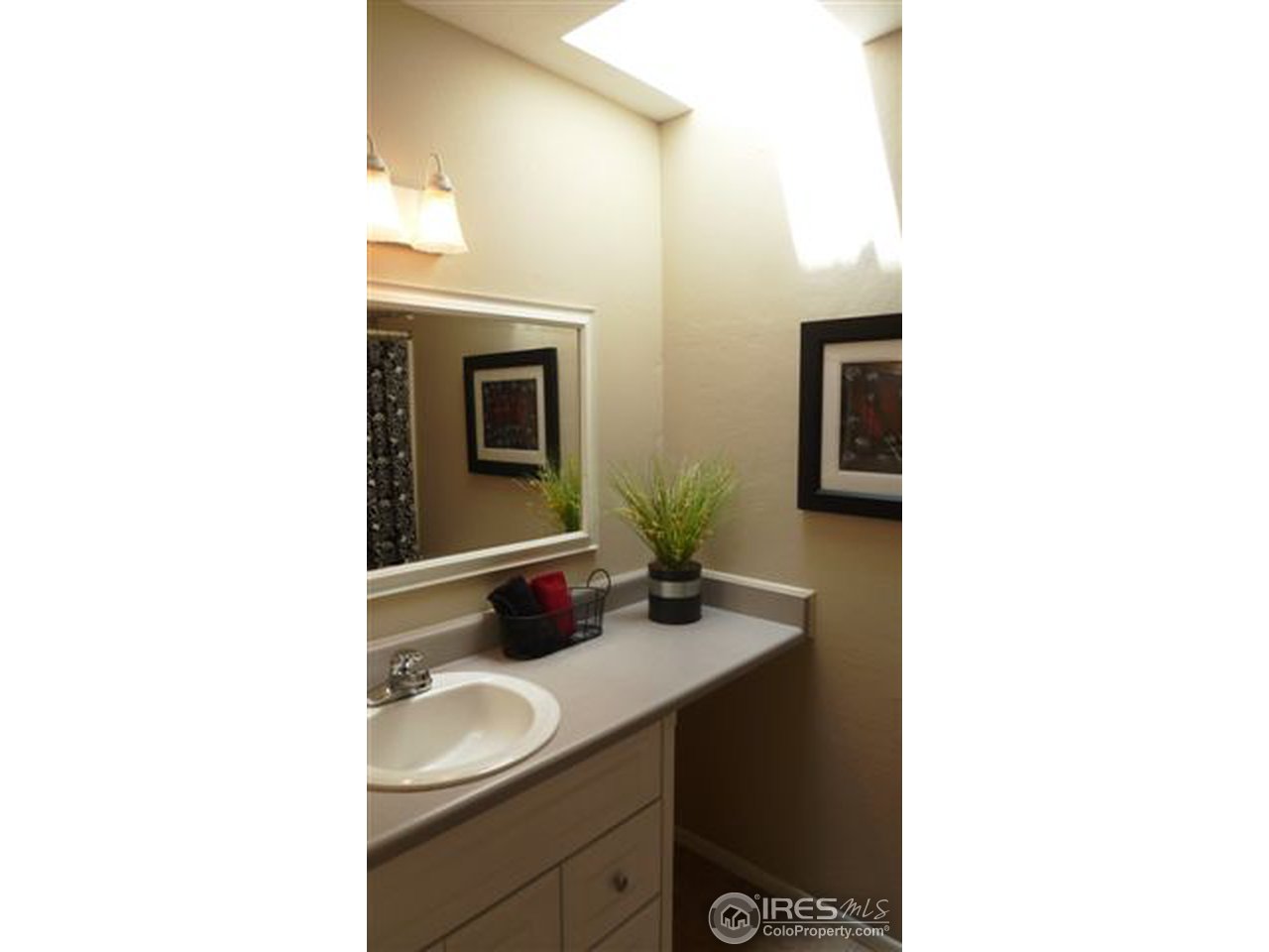 7418 Clubhouse Road Boulder, CO 80301 - Photo 17 of 21 Master Bath
