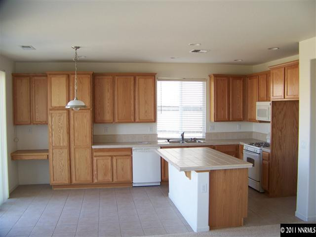 7875 Fire Opal Lane Reno, NV 89506 - Photo 4 of 12 Photo 4