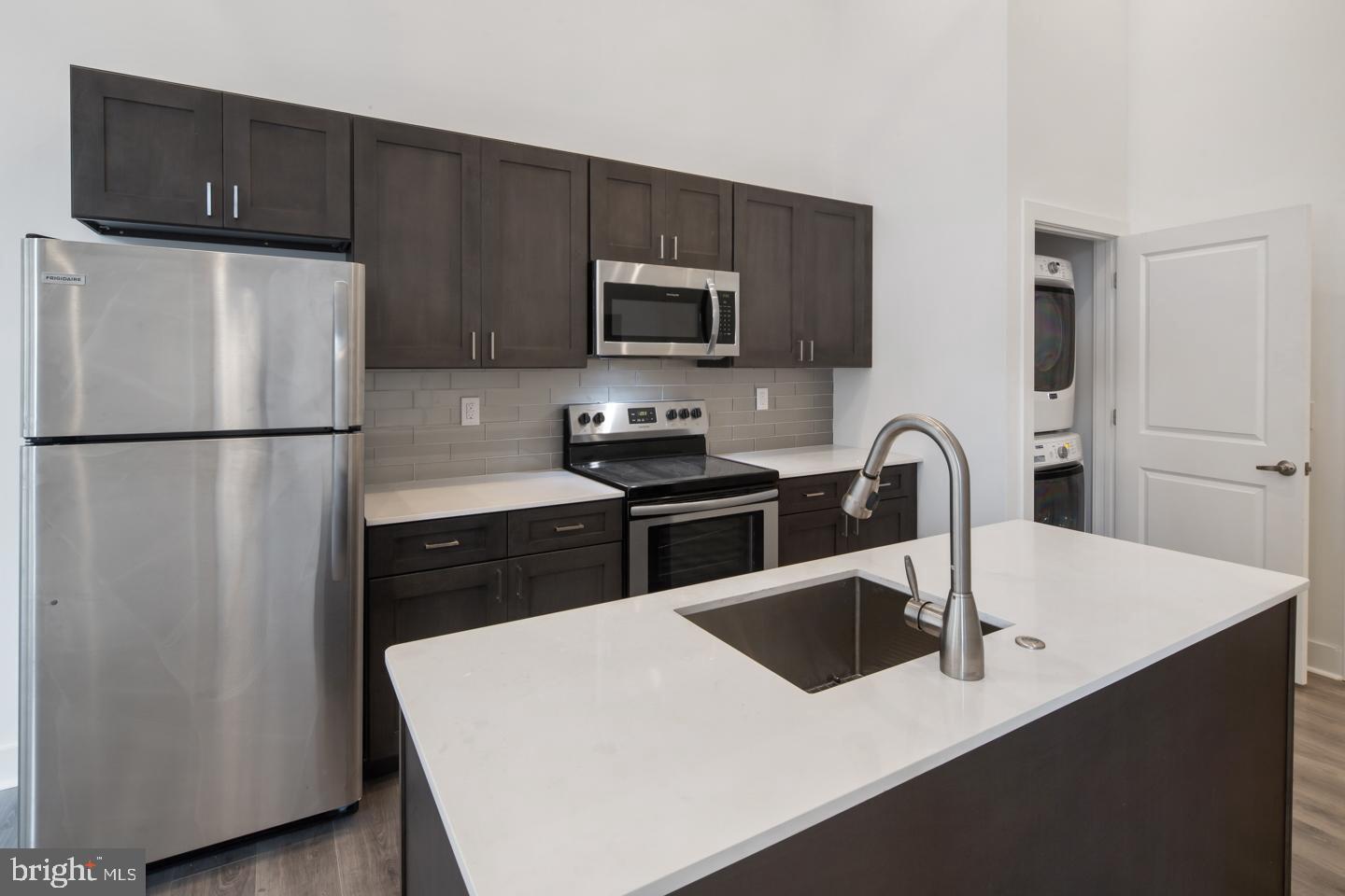 1705 Jackson Street, Unit 7 Philadelphia, PA 19145 - Photo 2 of 14