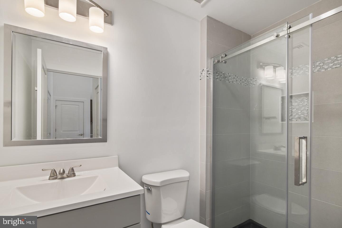 1705 Jackson Street, Unit 7 Philadelphia, PA 19145 - Photo 6 of 14