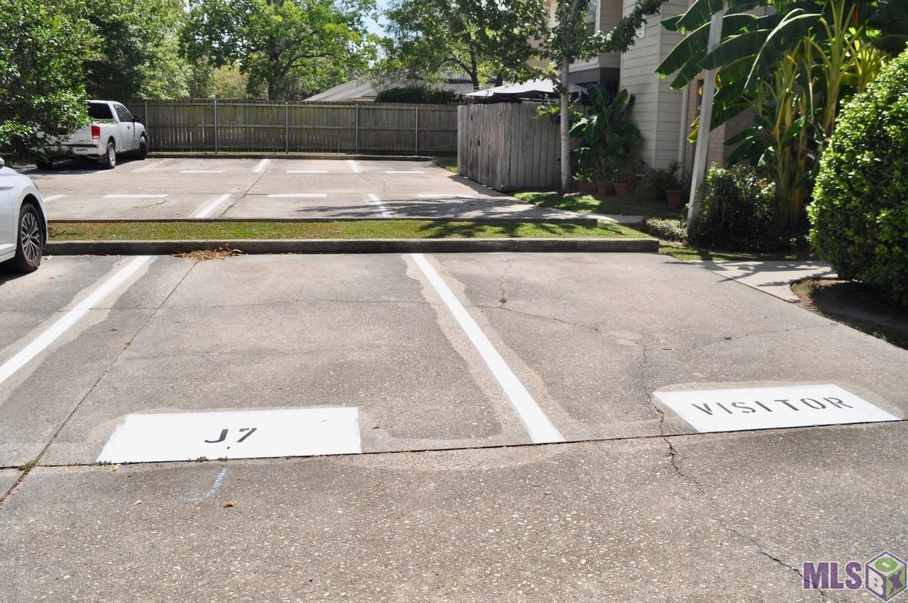 5233 Butter Creek Lane, Unit J7 Baton Rouge, LA 70809 - Photo 13 of 15
