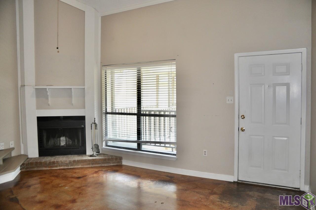 5233 Butter Creek Lane, Unit J7 Baton Rouge, LA 70809 - Photo 3 of 15