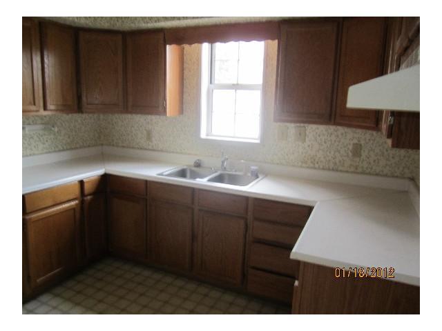 43 North James Road Columbus, OH 43213 - Photo 4 of 11 Gallery Image 4