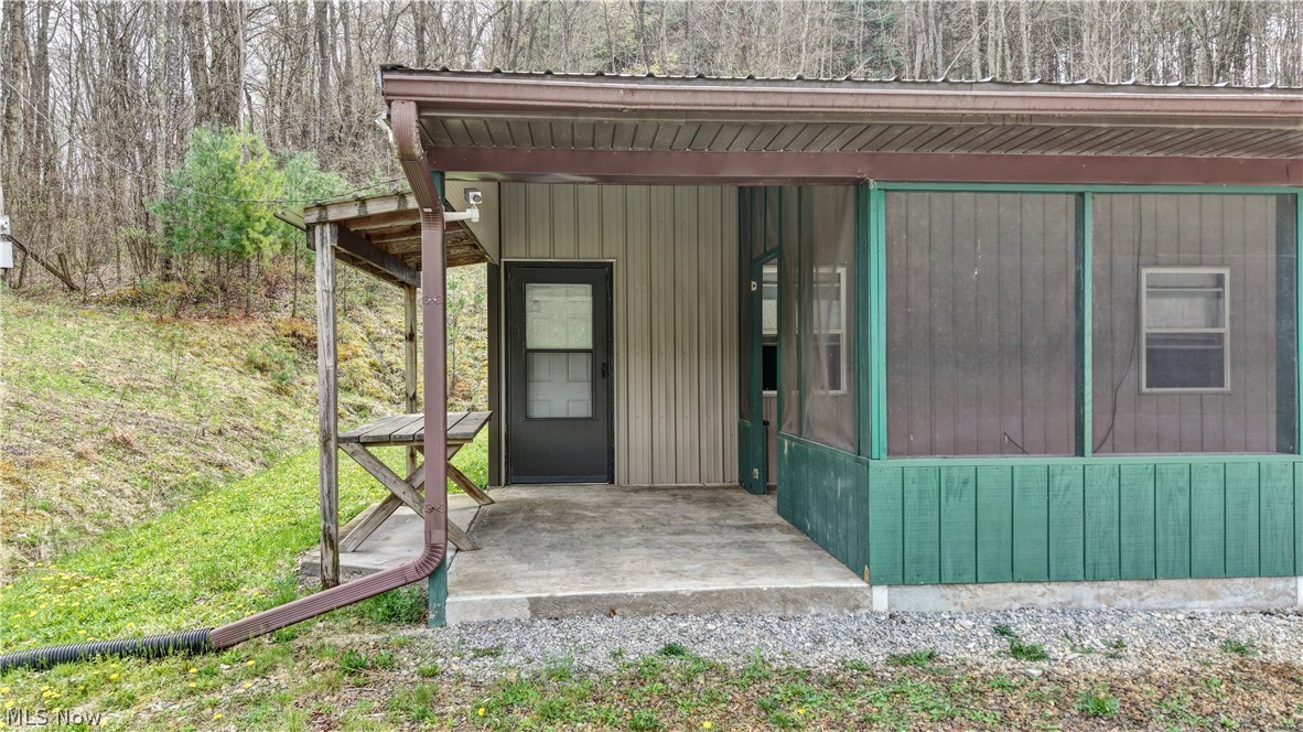 9100 Post Road Jewett, OH 43986 - Photo 9 of 46