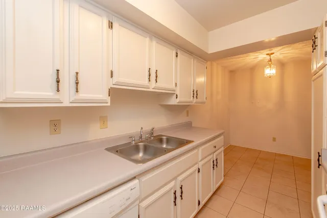 $87,500 | 101 Wilbourn Boulevard, Unit 604, Lafayette, LA 70506