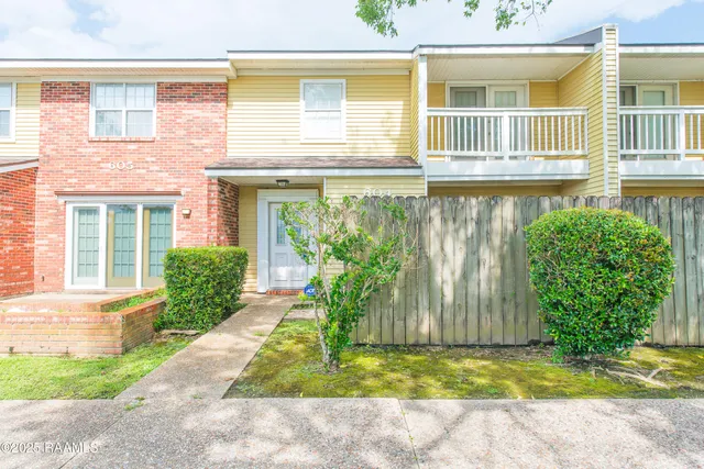 $87,500 | 101 Wilbourn Boulevard, Unit 604, Lafayette, LA 70506