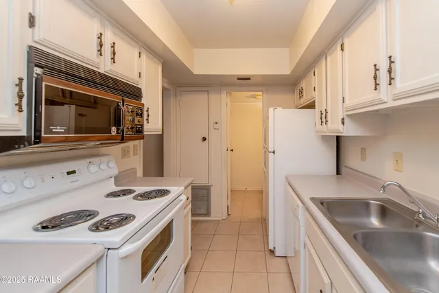 $87,500 | 101 Wilbourn Boulevard, Unit 604, Lafayette, LA 70506