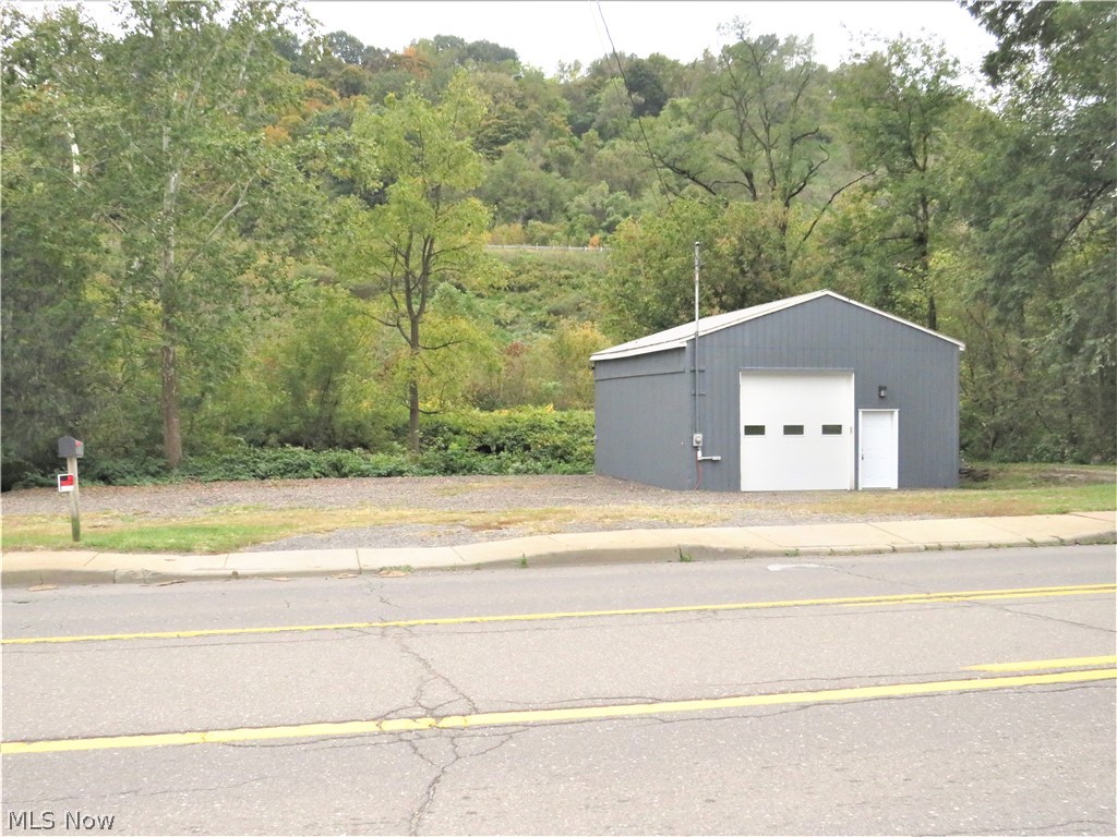618 Cove Road Weirton, WV 26062 - Photo 10 of 12