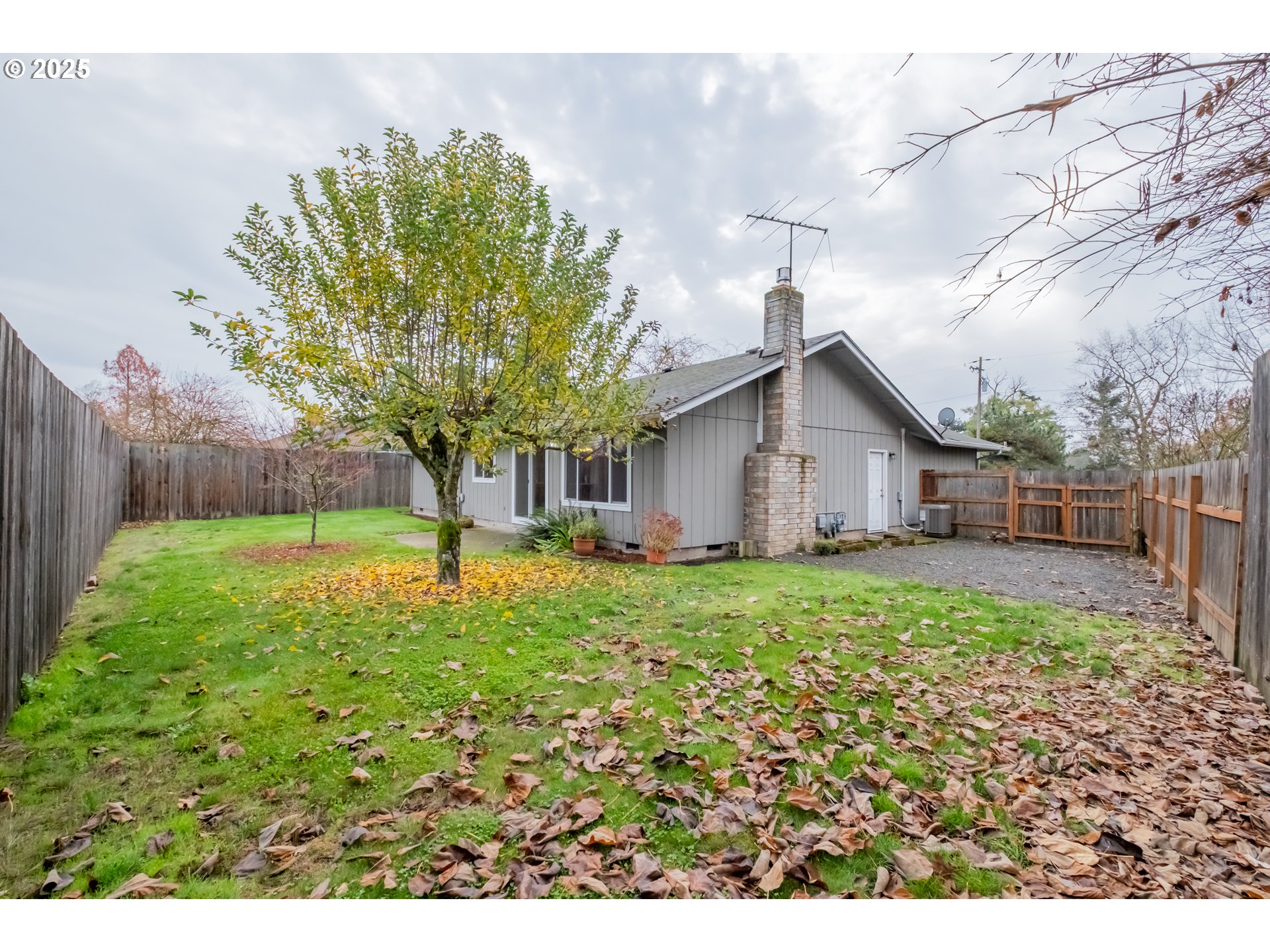 2473 Grand Prairie Road Southeast Albany, OR 97322 - Photo 37 of 46