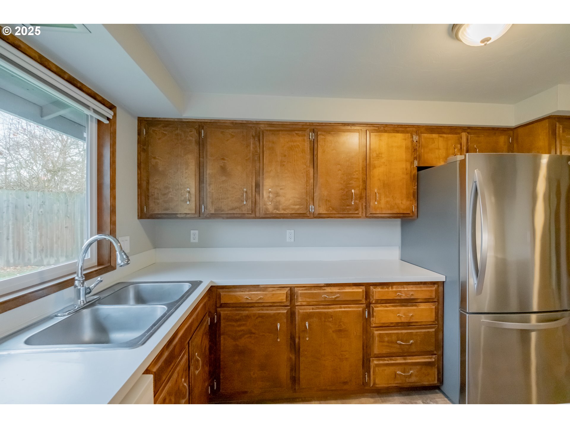 2473 Grand Prairie Road Southeast Albany, OR 97322 - Photo 9 of 46