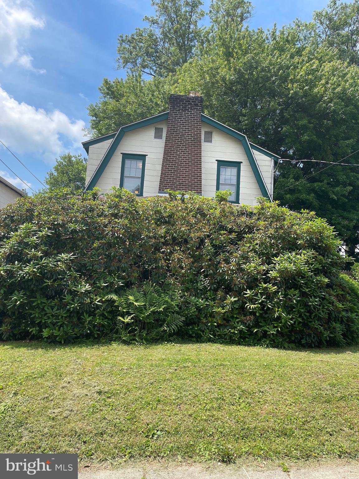 18 Walnut Road Wallingford, PA 19086 - Photo 4 of 26