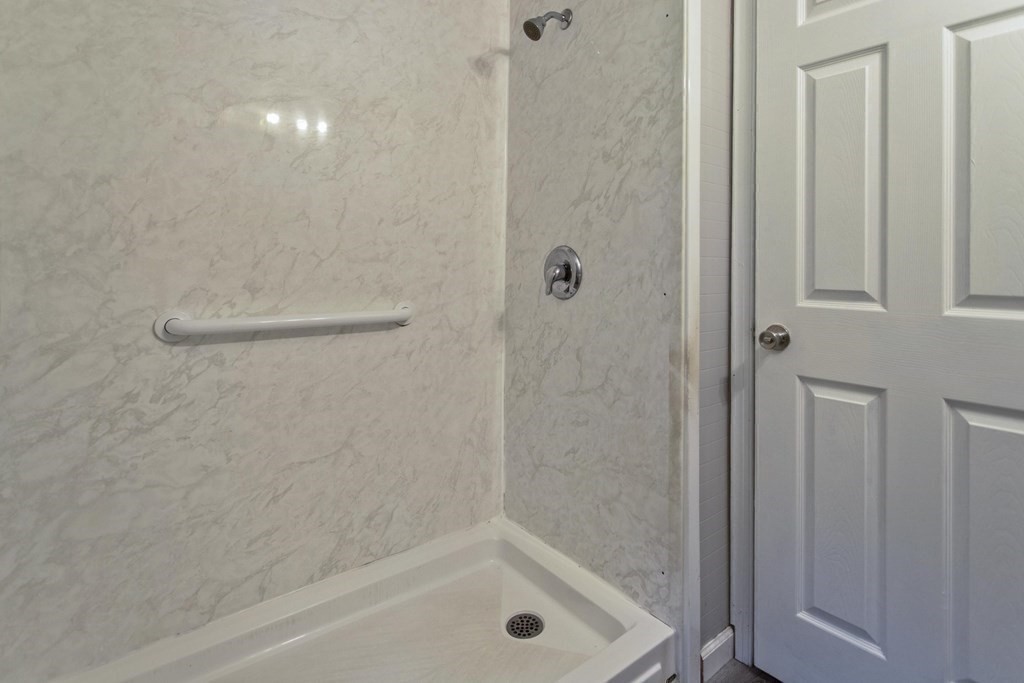 165 Rosewell Street Springfield, MA 01109 - Photo 13 of 18 Gallery Image 13
