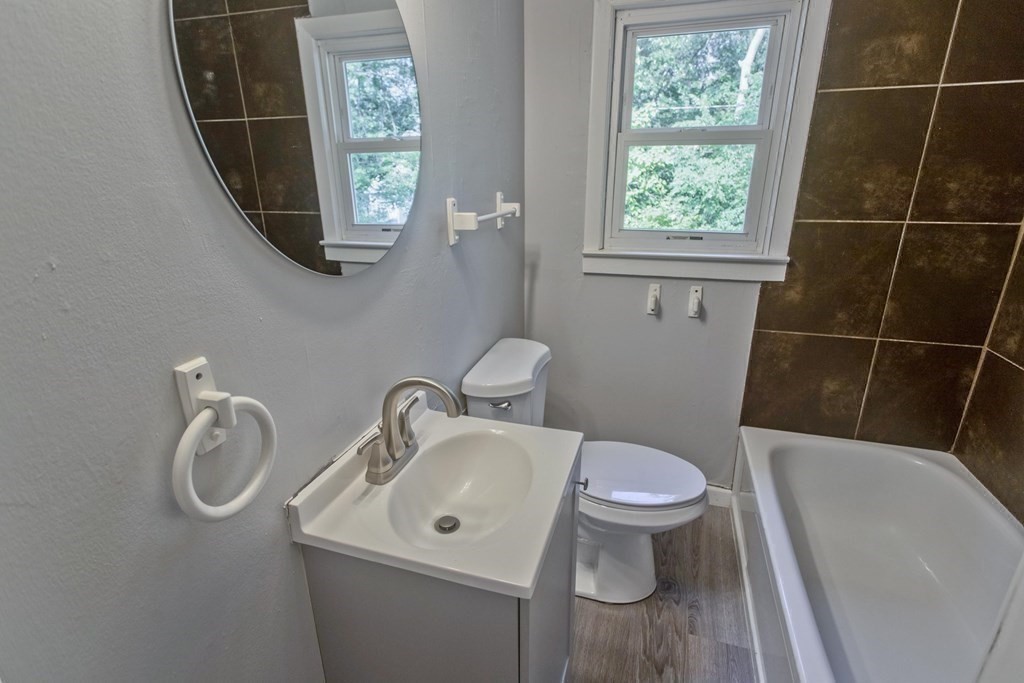165 Rosewell Street Springfield, MA 01109 - Photo 14 of 18 Gallery Image 14