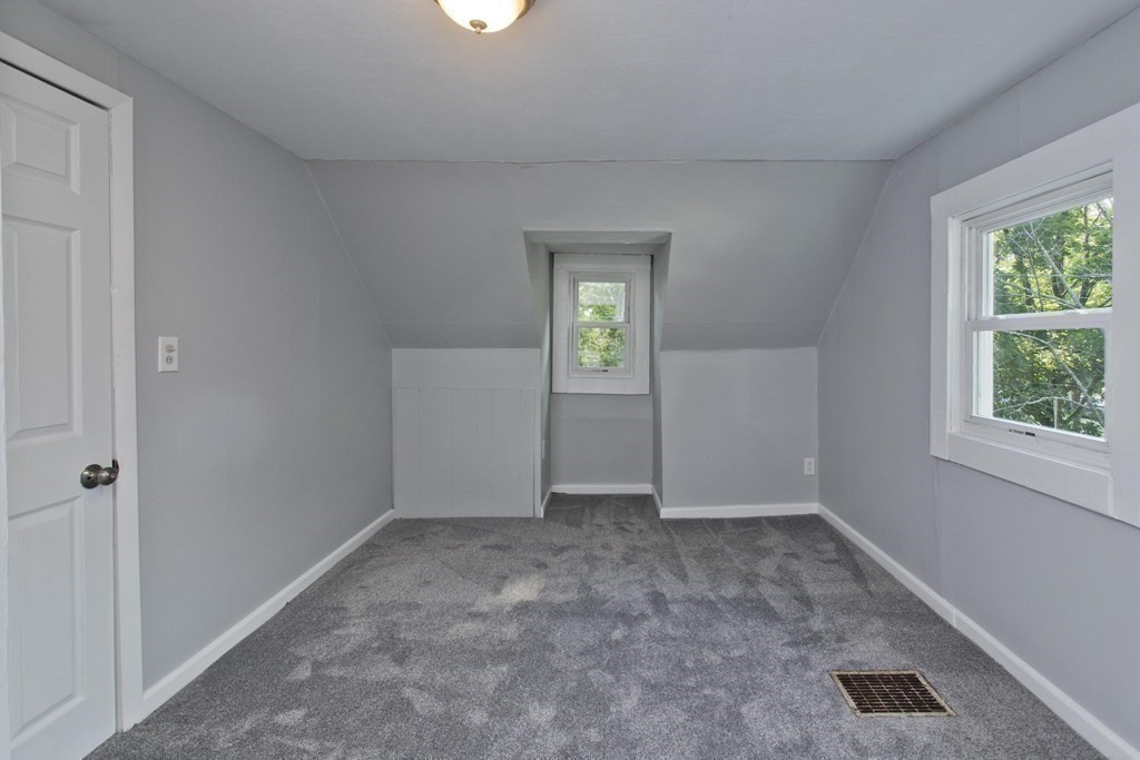 165 Rosewell Street Springfield, MA 01109 - Photo 17 of 18 Gallery Image 17