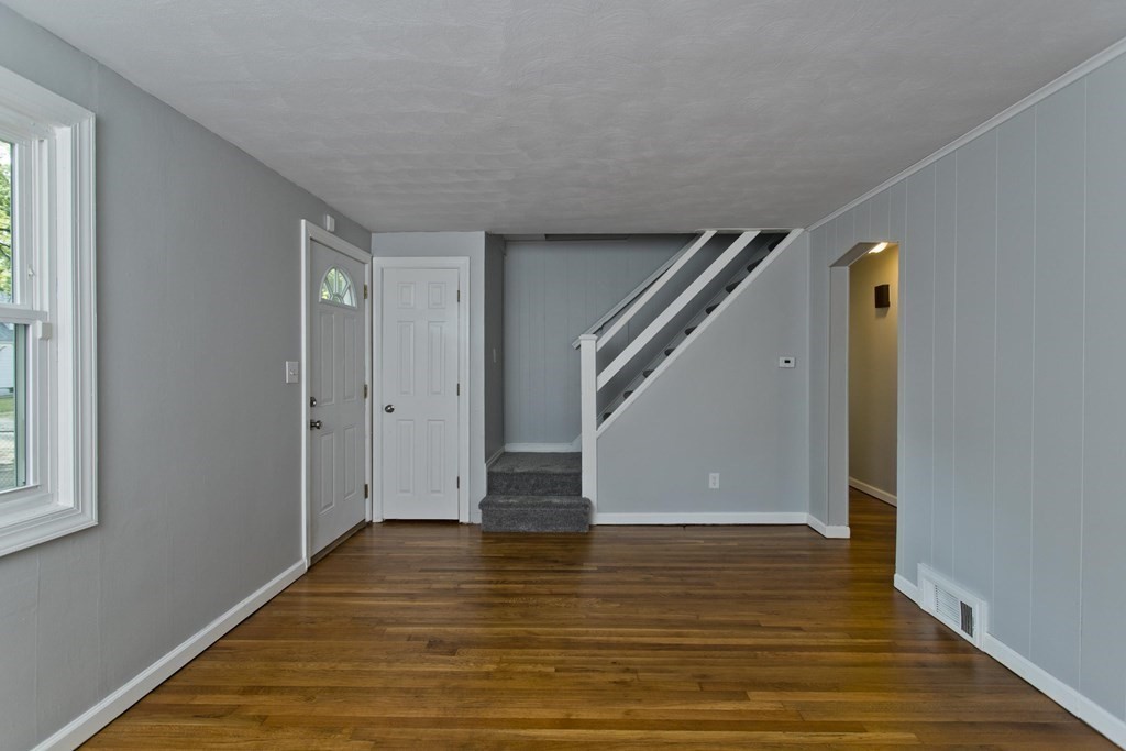 165 Rosewell Street Springfield, MA 01109 - Photo 8 of 18 Gallery Image 8
