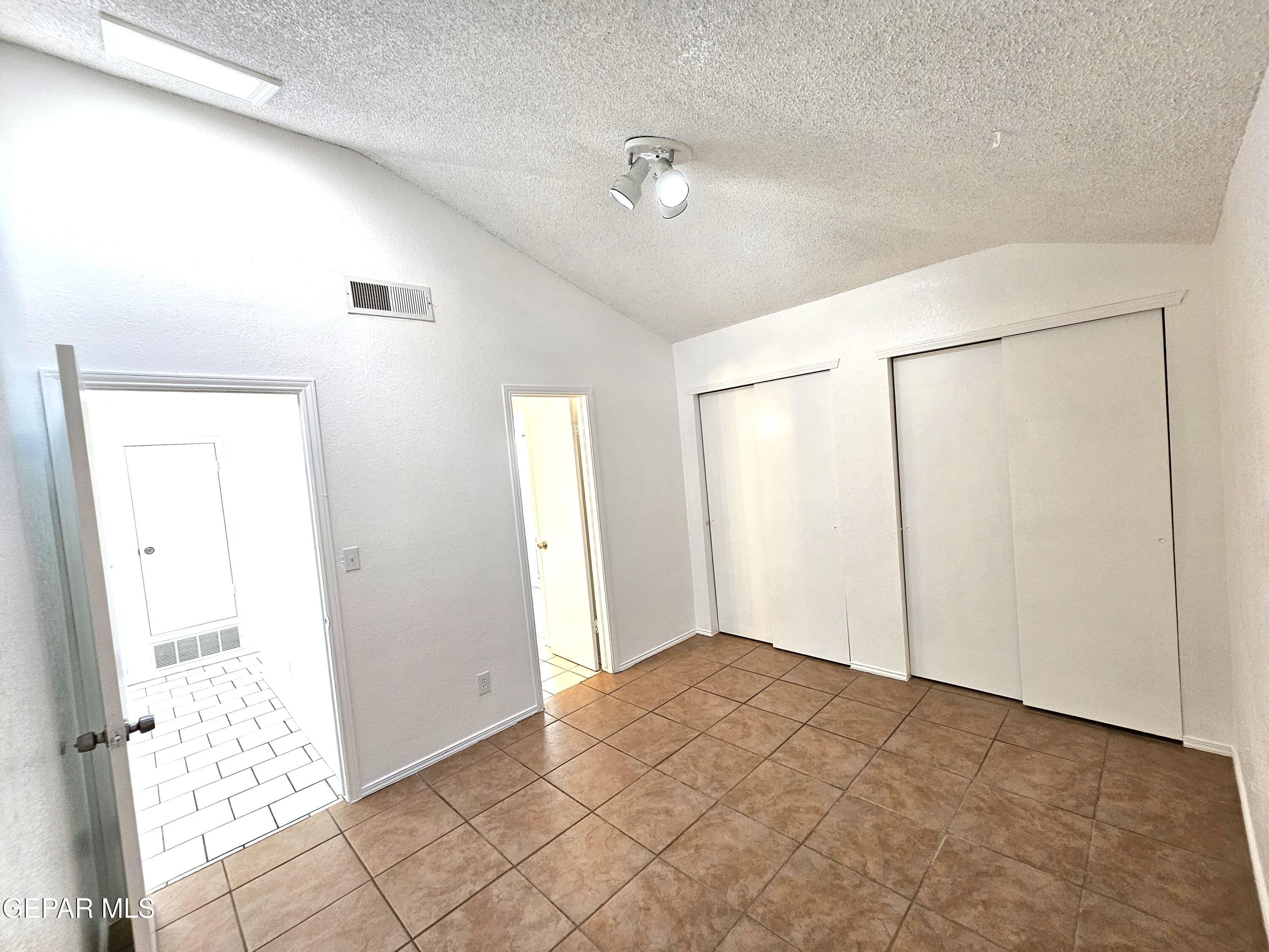 833 Destello Road El Paso, TX 79907 - Photo 19 of 55 BR