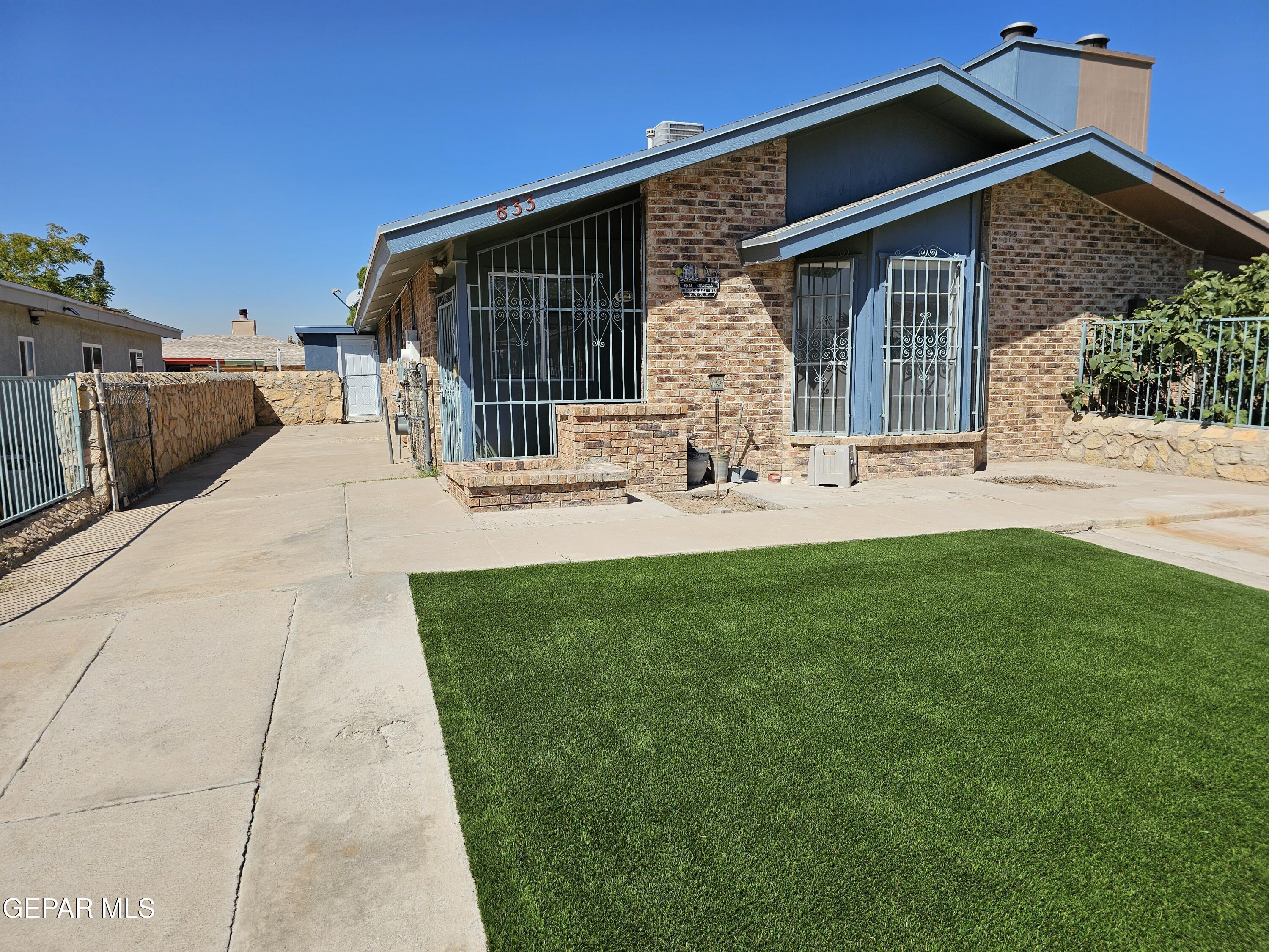 833 Destello Road El Paso, TX 79907 - Photo 3 of 55 Front 1 20251001_115304