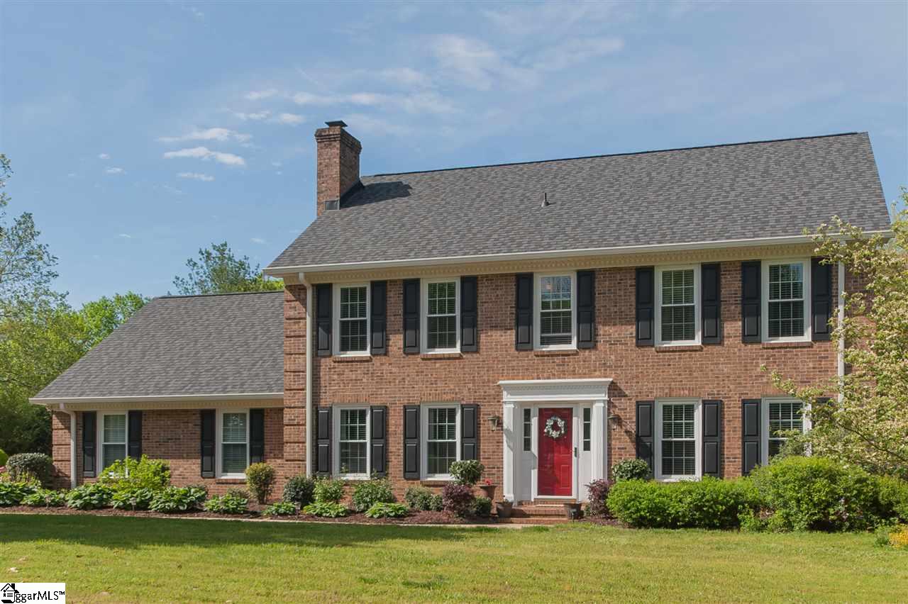 102 Stonecrest Road Greer, SC 29650 - Photo 1 of 33 Gallery Image 1