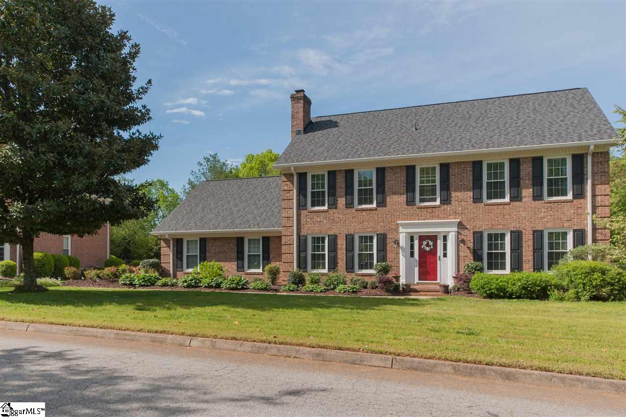 102 Stonecrest Road Greer, SC 29650 - Photo 2 of 33 Gallery Image 2