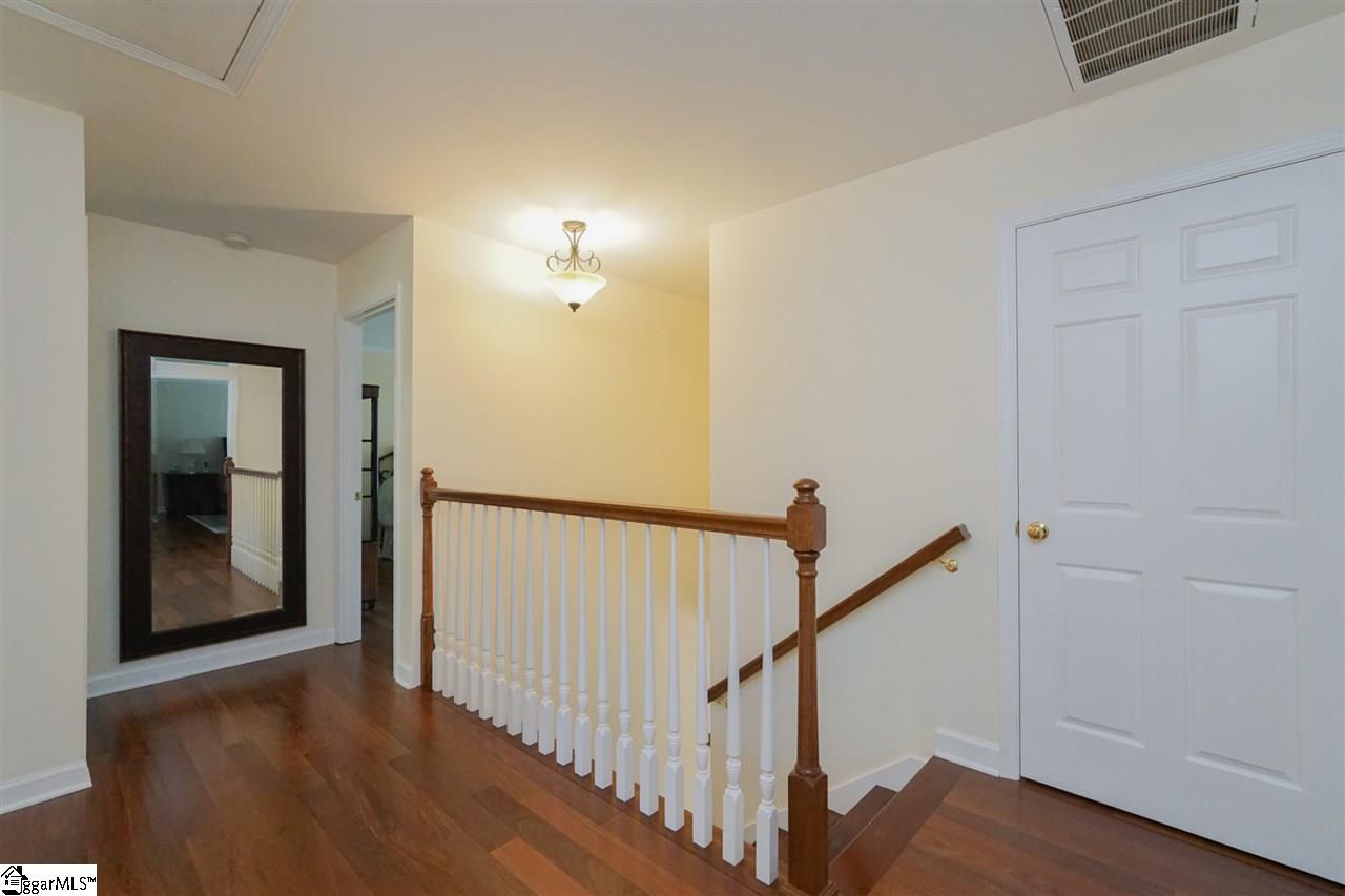 102 Stonecrest Road Greer, SC 29650 - Photo 16 of 33 Gallery Image 16
