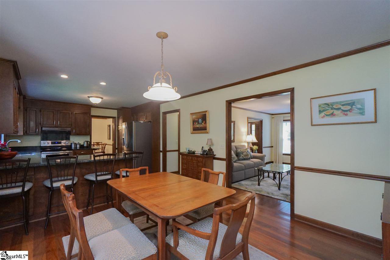 102 Stonecrest Road Greer, SC 29650 - Photo 6 of 33 Gallery Image 6