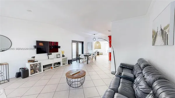 $4,650 | 13821 Southwest 14th Street, Miami, FL 33184