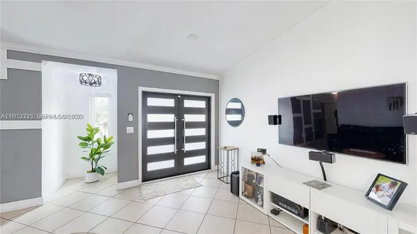 $4,650 | 13821 Southwest 14th Street, Miami, FL 33184