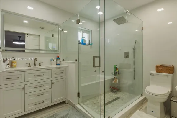 $4,650 | 13821 Southwest 14th Street, Miami, FL 33184