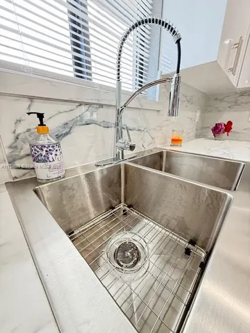 a close view of sink and tap