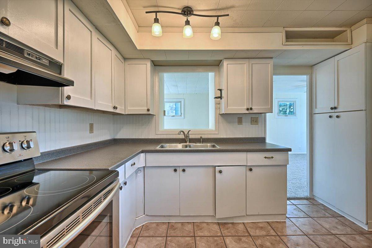1914 Blue Ridge Drive Lancaster, PA 17603 - Photo 22 of 32 Gallery Image 22