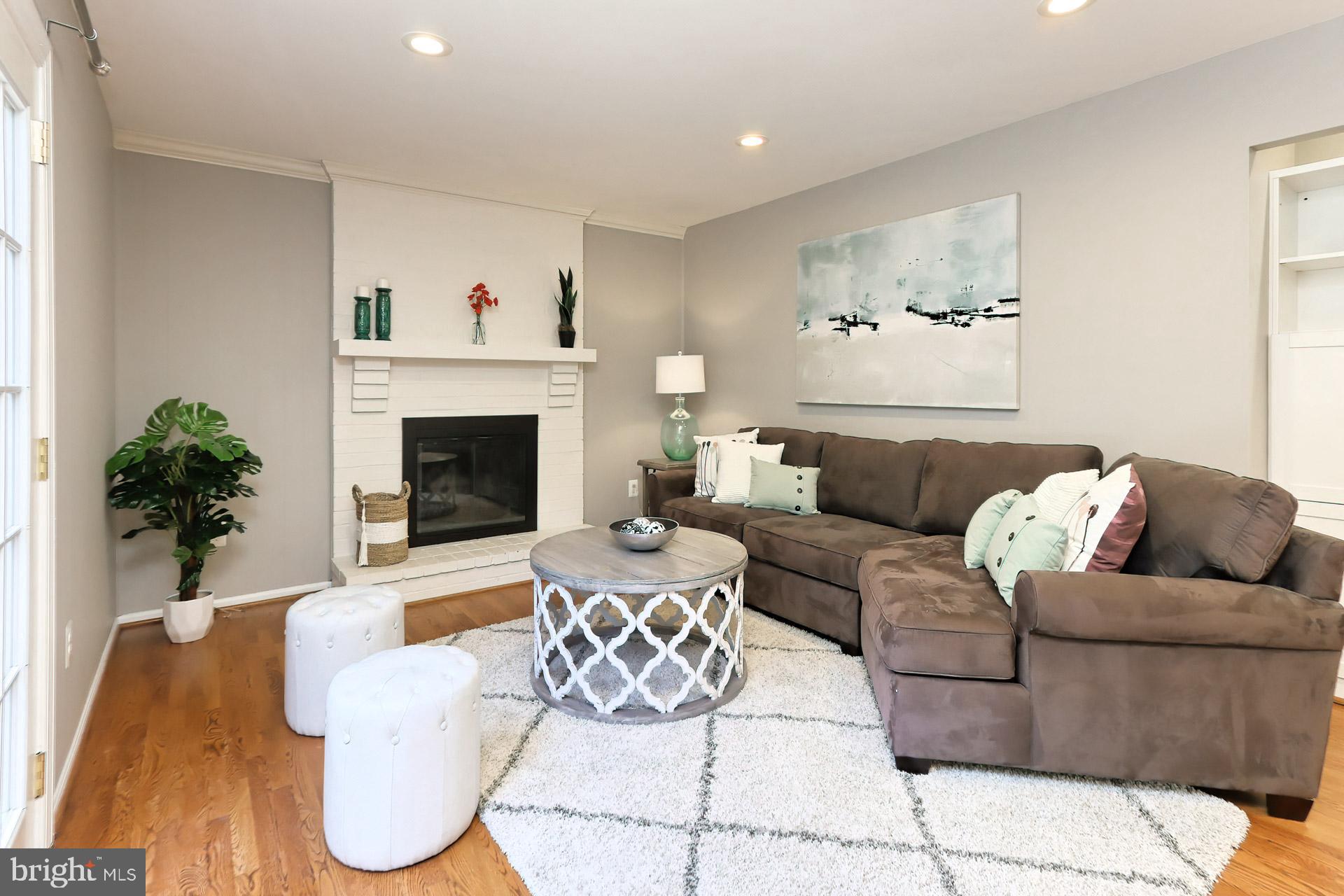7004 Maple Tree Lane Springfield, VA 22152 - Photo 22 of 58 Hardwoods and recessed lighting