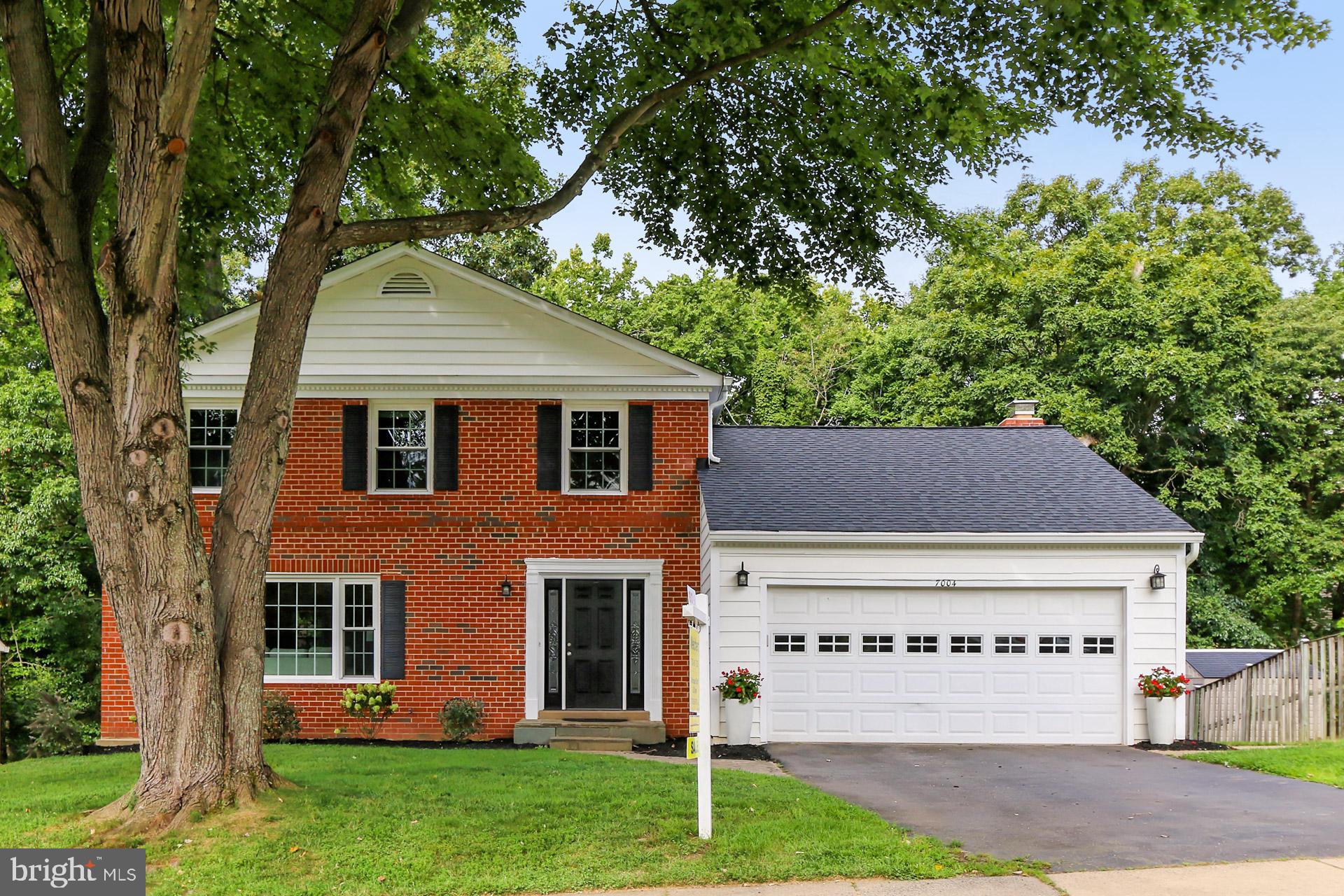 7004 Maple Tree Lane Springfield, VA 22152 - Photo 3 of 58 Nice curb appeal