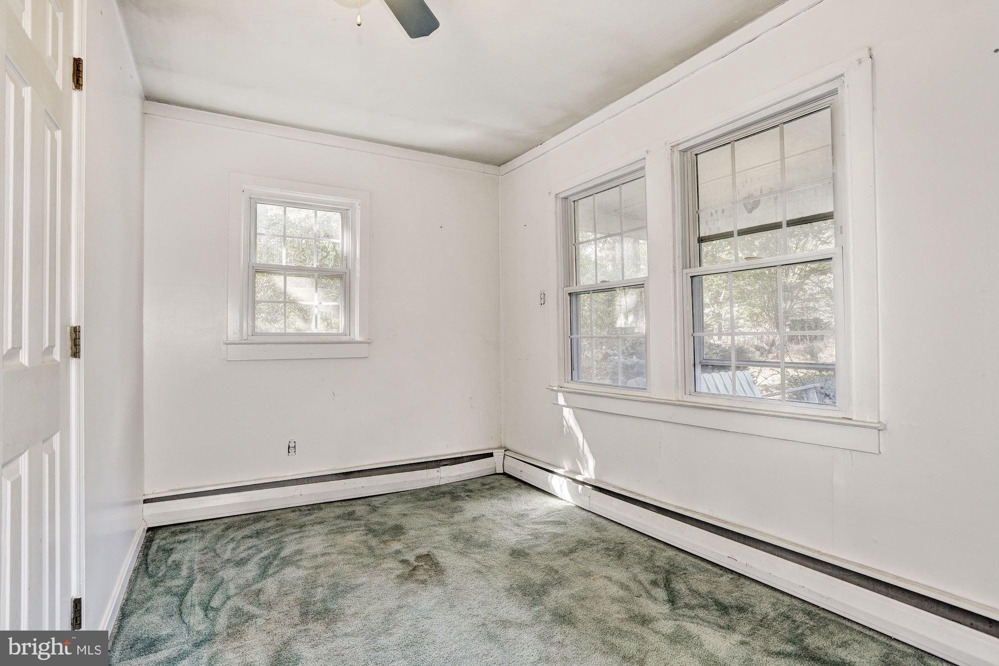 15807 Good Hope Road Silver Spring, MD 20905 - Photo 22 of 33 Bedroom 4