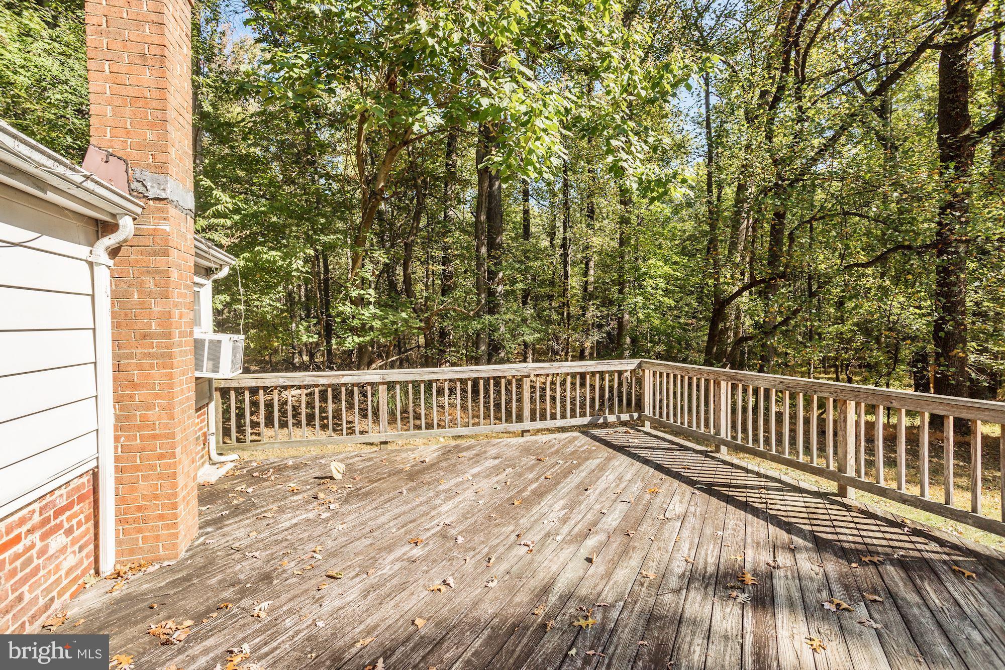 15807 Good Hope Road Silver Spring, MD 20905 - Photo 28 of 33 Rear Deck