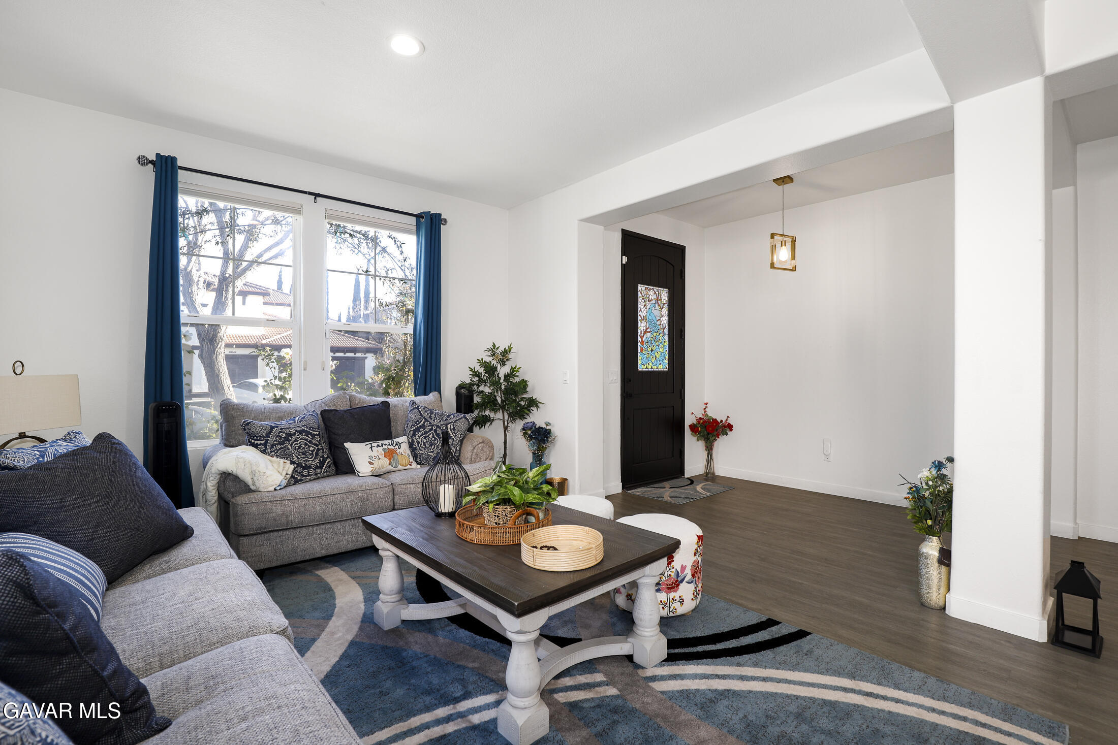 40327 Preston Road Palmdale, CA 93551 - Photo 4 of 32 5