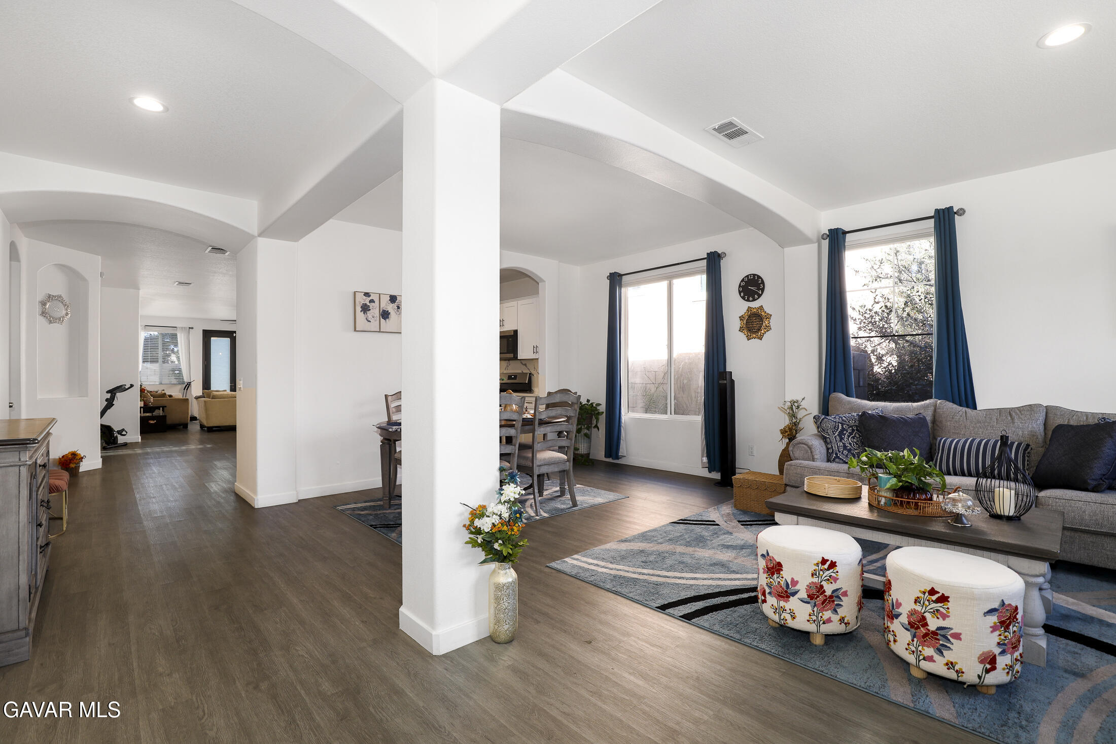 40327 Preston Road Palmdale, CA 93551 - Photo 7 of 32 8