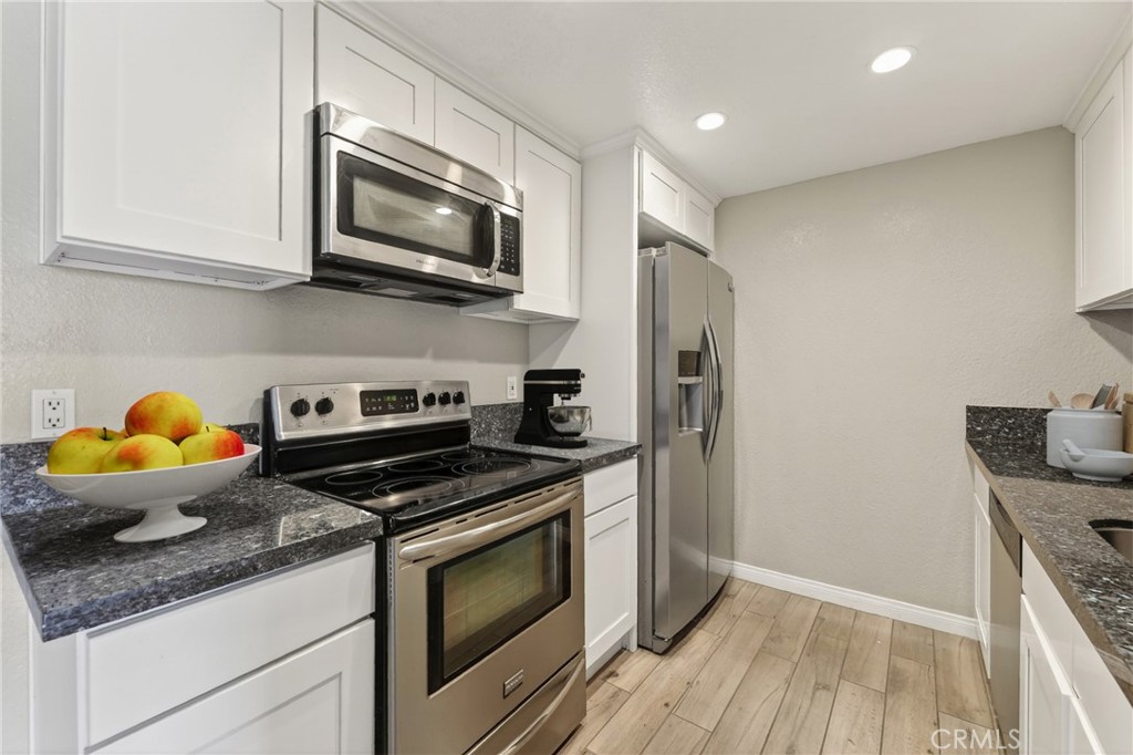 20702 El Toro Road, Unit 94 Lake Forest, CA 92630 - Photo 6 of 17