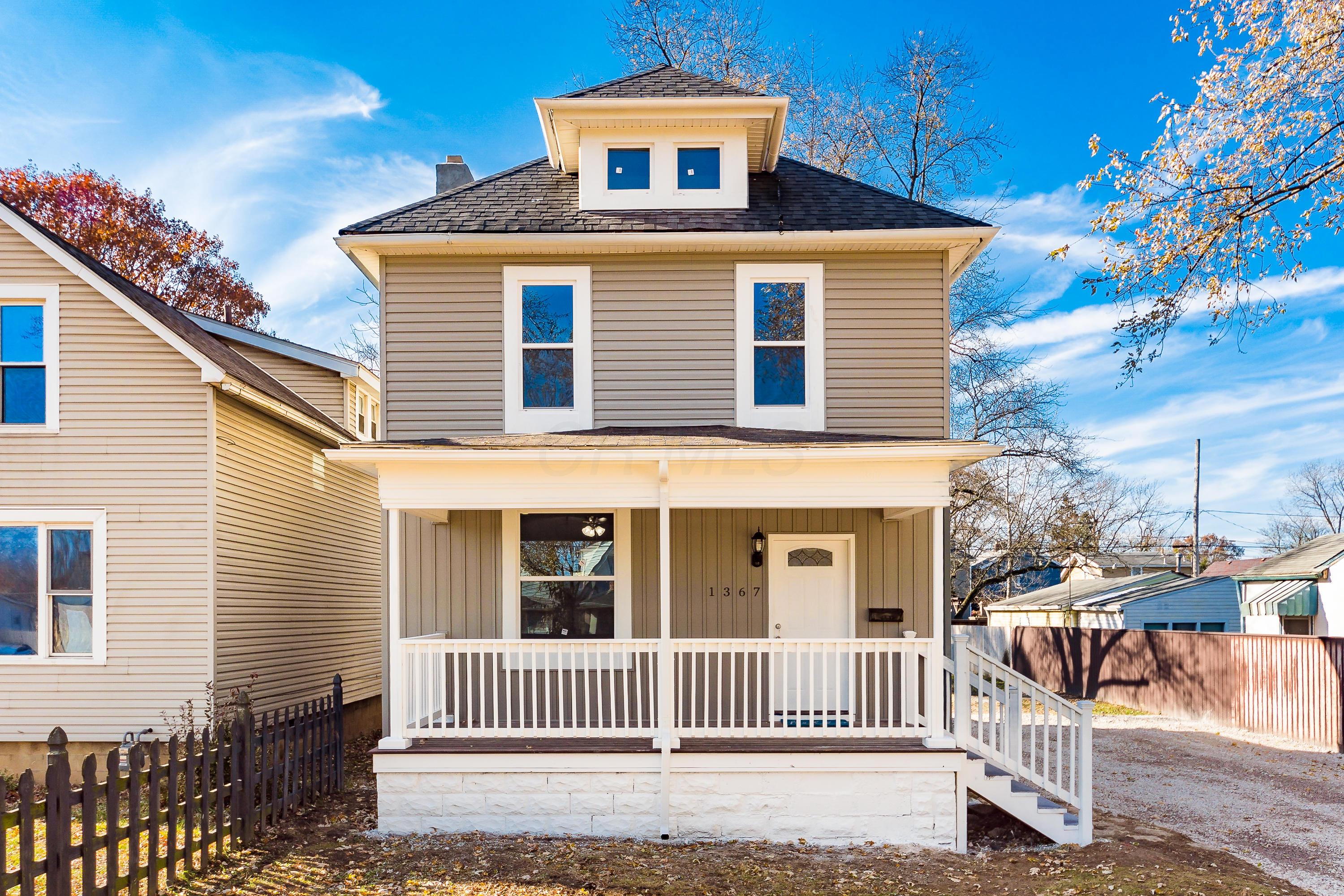 1367 Lockbourne Road Columbus, OH 43206 - Photo 1 of 28