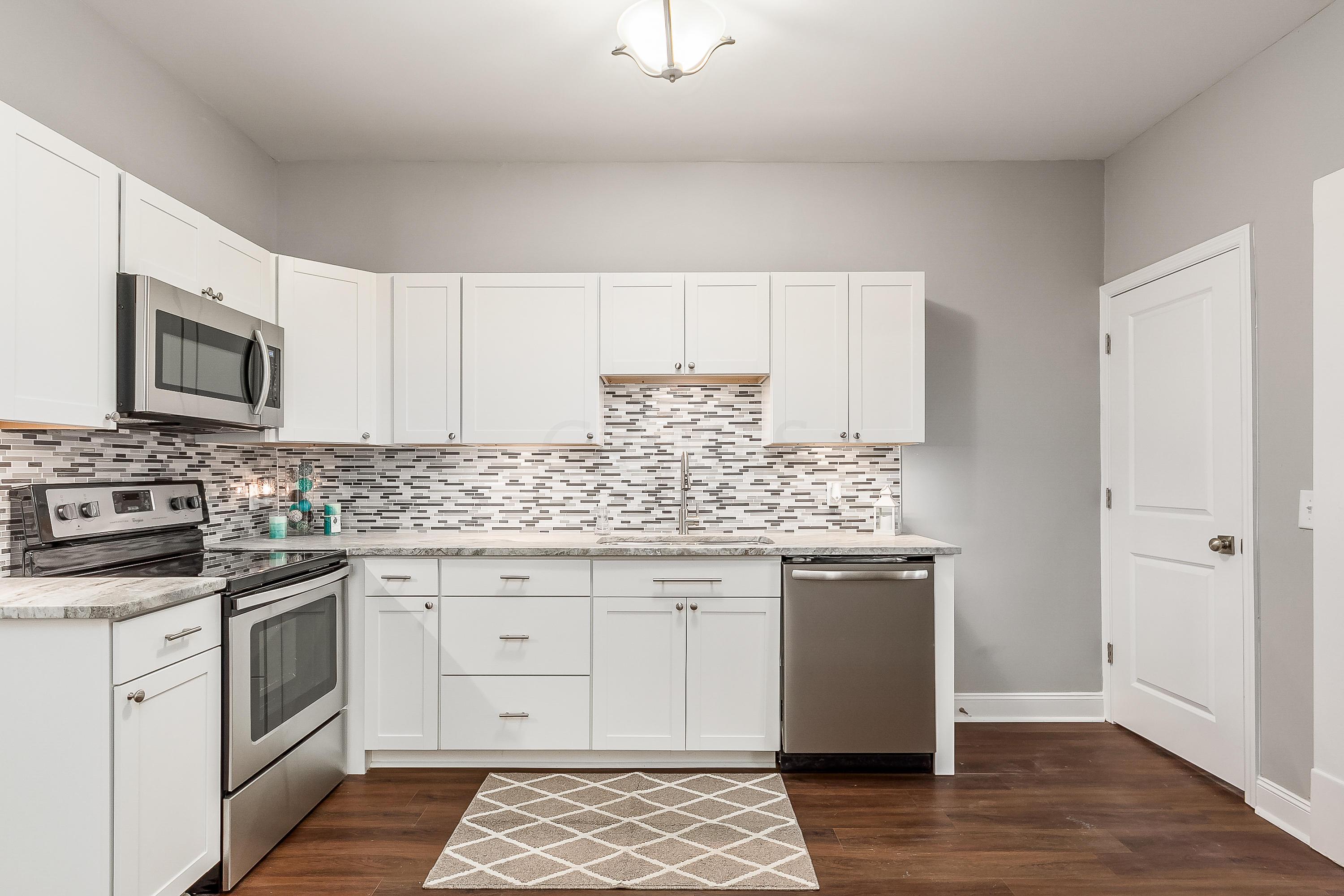 1367 Lockbourne Road Columbus, OH 43206 - Photo 9 of 28