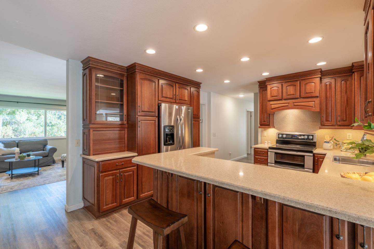 405 Paradise Road Salinas, CA 93907 - Photo 8 of 47 Gallery Image 8
