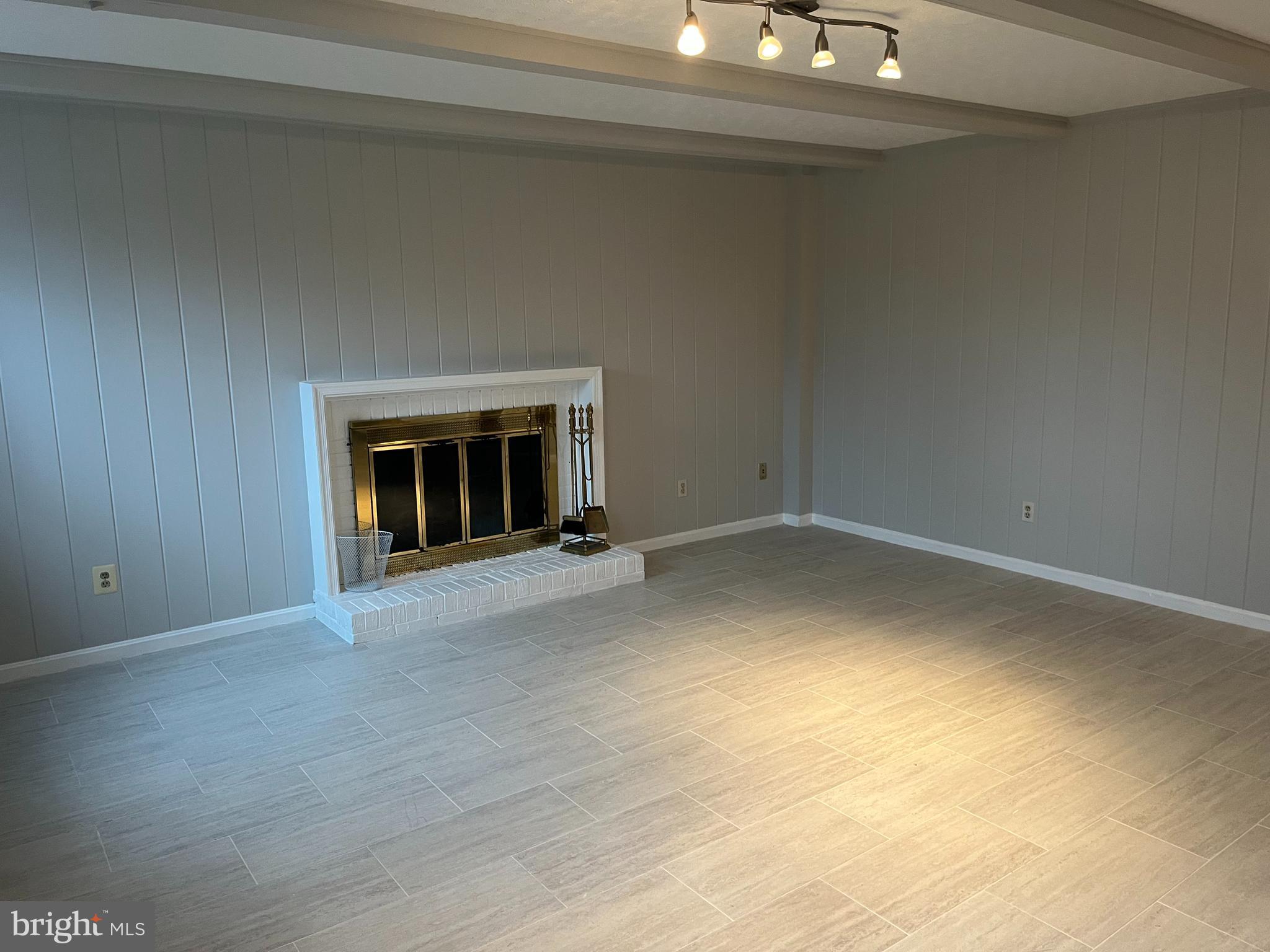 6165 Mori Street McLean, VA 22101 - Photo 21 of 29 Family Room