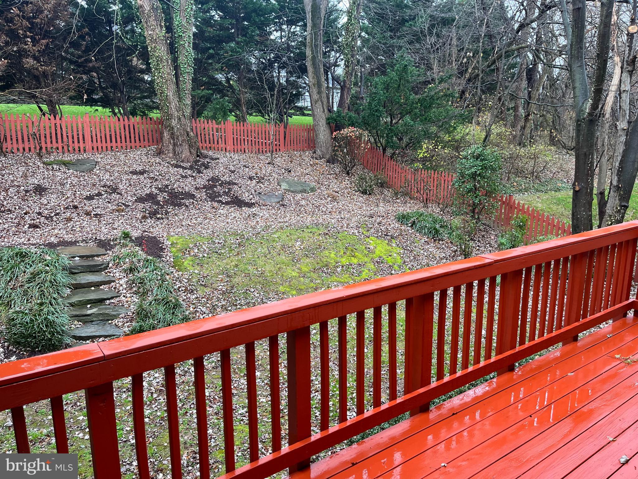 6165 Mori Street McLean, VA 22101 - Photo 23 of 29 Back yard