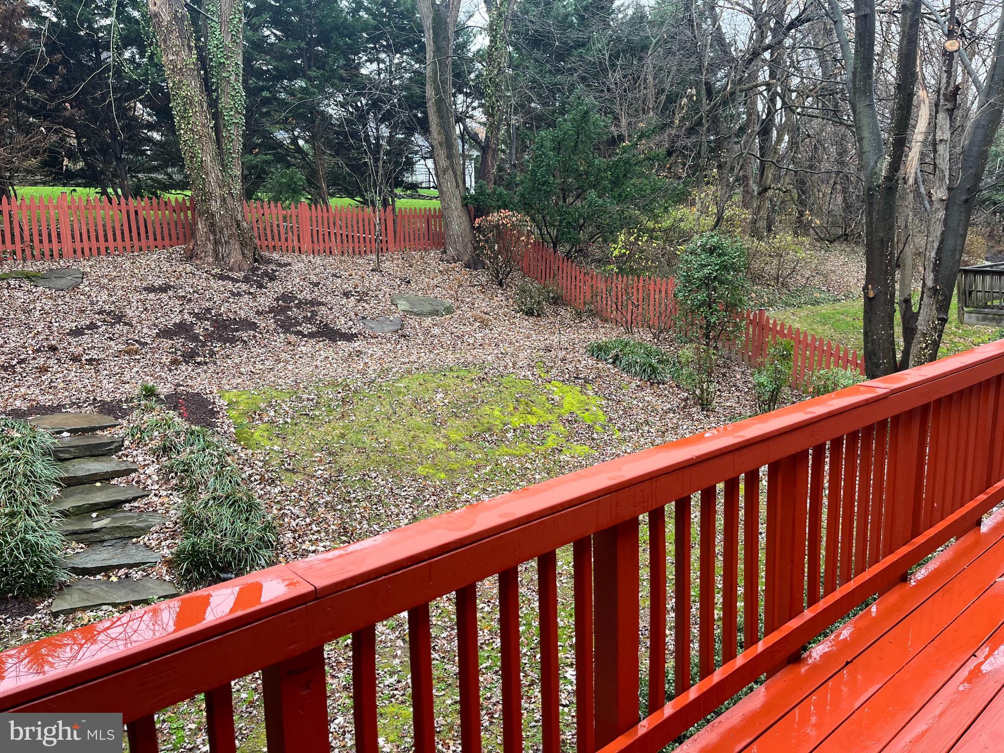 6165 Mori Street McLean, VA 22101 - Photo 25 of 29 Back yard