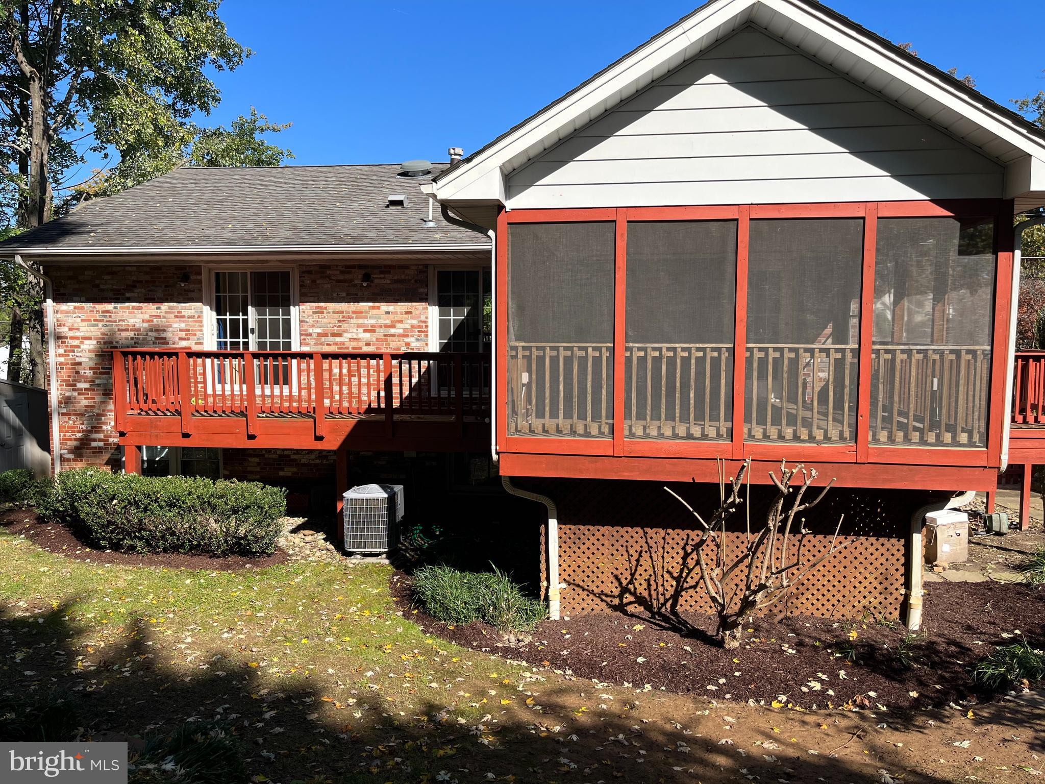 6165 Mori Street McLean, VA 22101 - Photo 27 of 29 Back yard